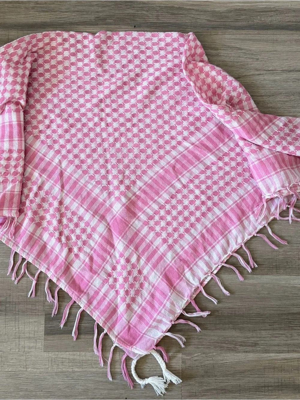 N/A pink white